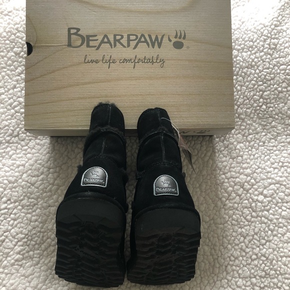 🐾SOLD!!❕Bearpaw Boots🐾 - Picture 9 of 16